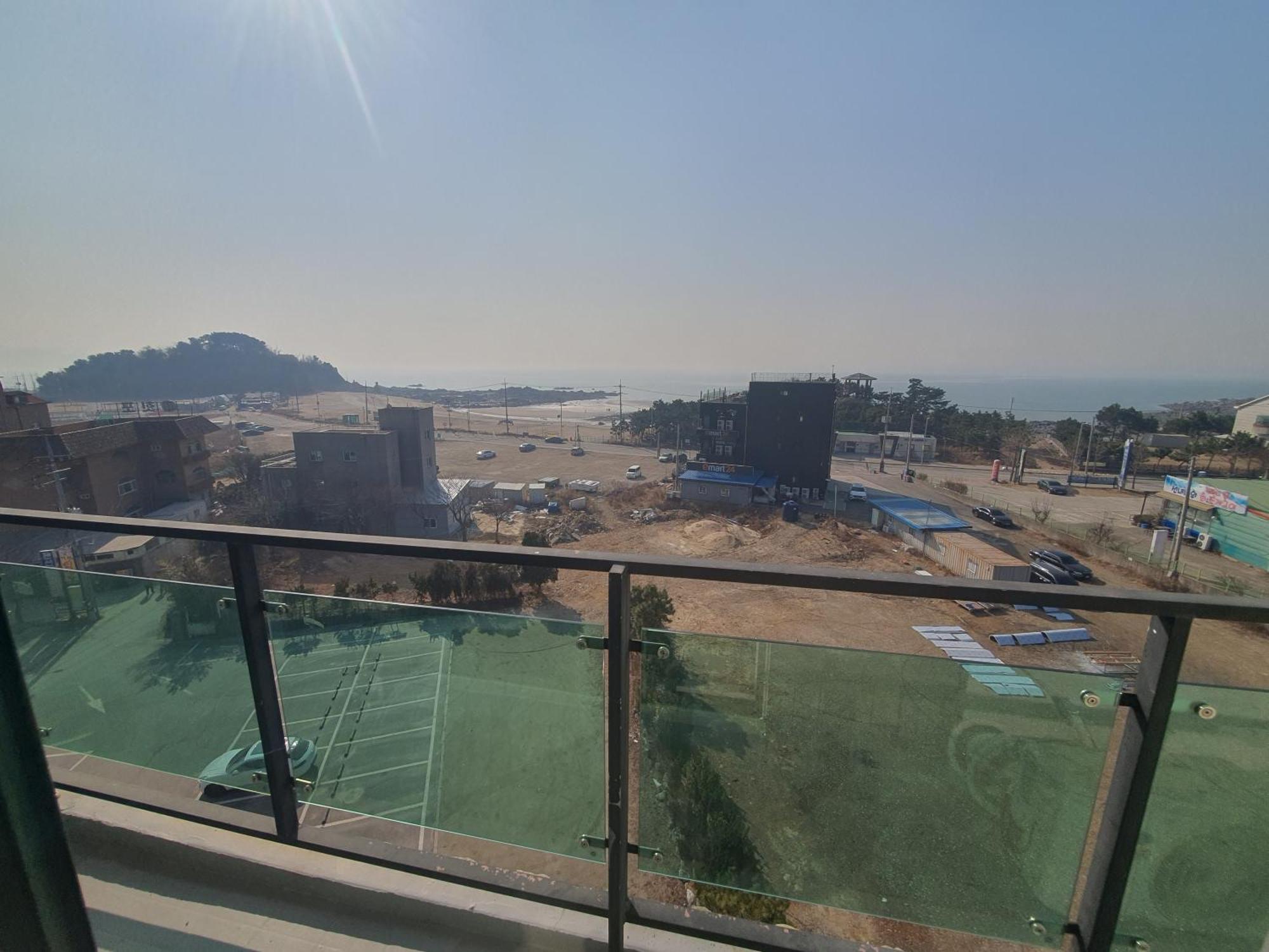 仁川机场海景酒店 3*
